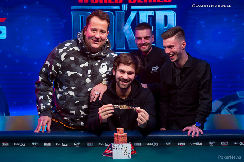 Slovensko má náramok! Samuel Straňák vyhral WSOPE €2k PLO a prepísal históriu