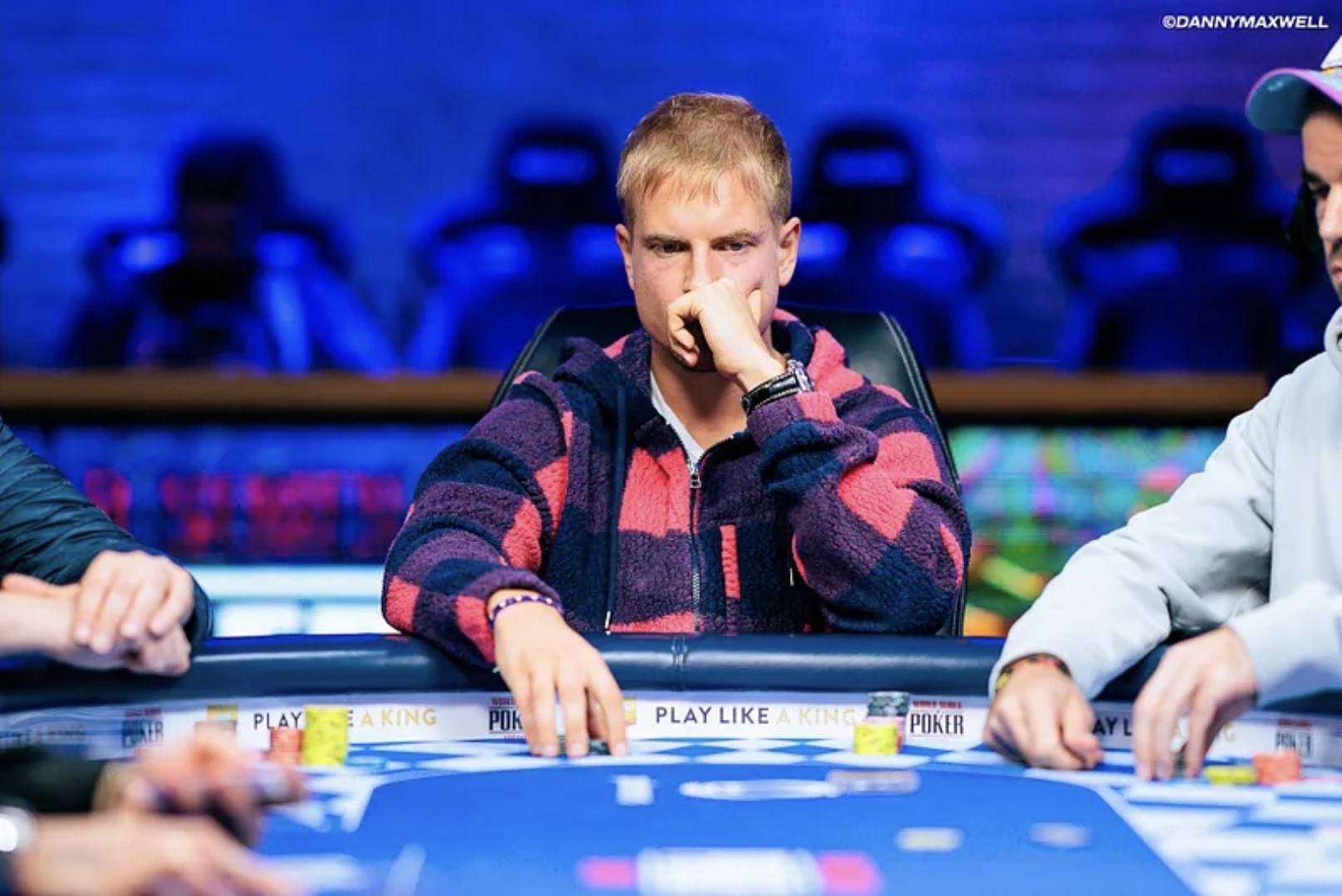 V Main Eventu WSOPE se hraje o více než 7 milionů eur, ve hře 185 hráčů