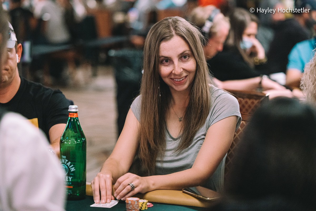 Maria Konnikova plays her first WSOPC tournament and wins a ring